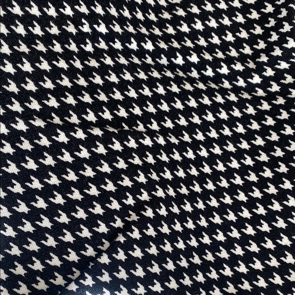 Houndstooth Patterned Pixie Pants - Picture 3 of 5